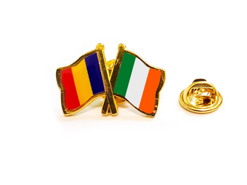 Insigna pin steag Romania si Irlanda - Fotografie 1