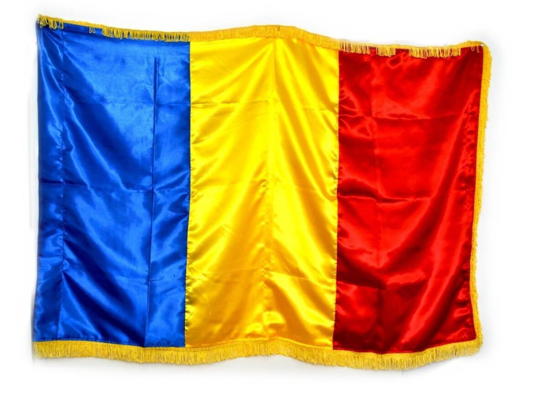 Drapel Romania franjuri, dim. 135 x 90 cm - Fotografie 1