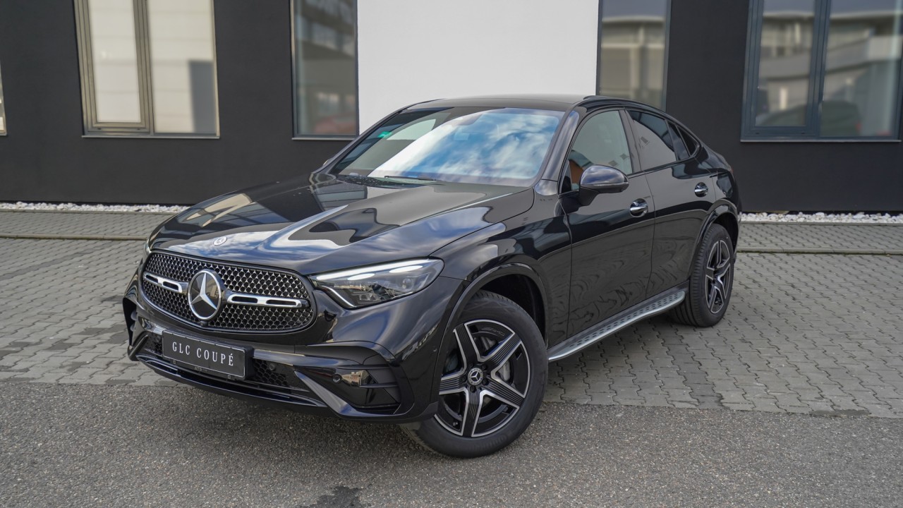 Mercedes-Benz GLC Coupe 300 e 4Matic cu tehnologie EQ hybrid
