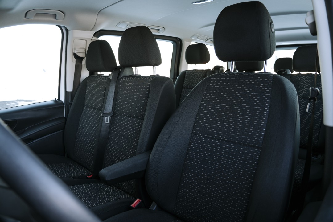 Mercedes-Benz Vito Tourer 114 CDI, 8+1 Locuri