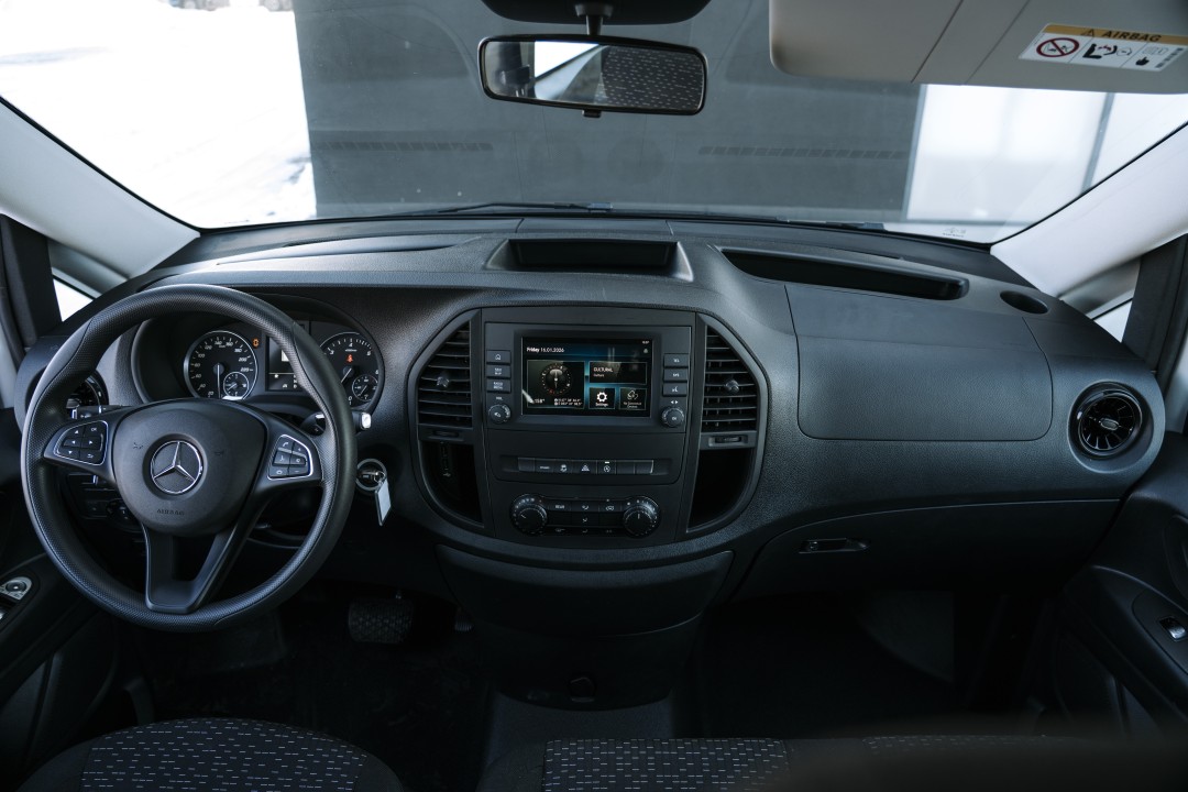 Mercedes-Benz Vito Tourer 114 CDI, 8+1 Locuri