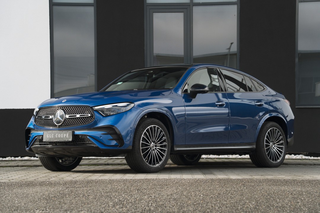 Mercedes-Benz GLC Coupe 300 e 4Matic cu tehnologie EQ hybrid