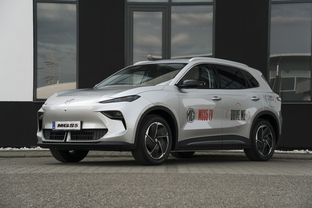 MG MG5 MGS5 EV 5 uși Exclusive Electric, 64kW 231 CP RWD
