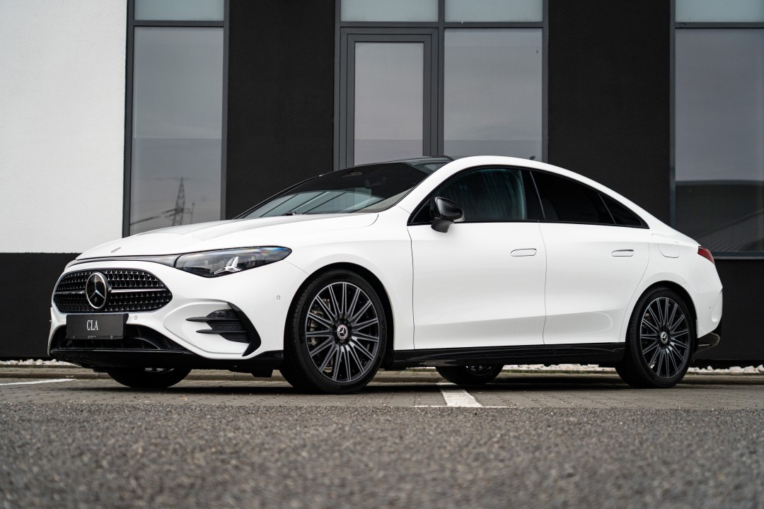 Mercedes-Benz CLA 220 4MATIC