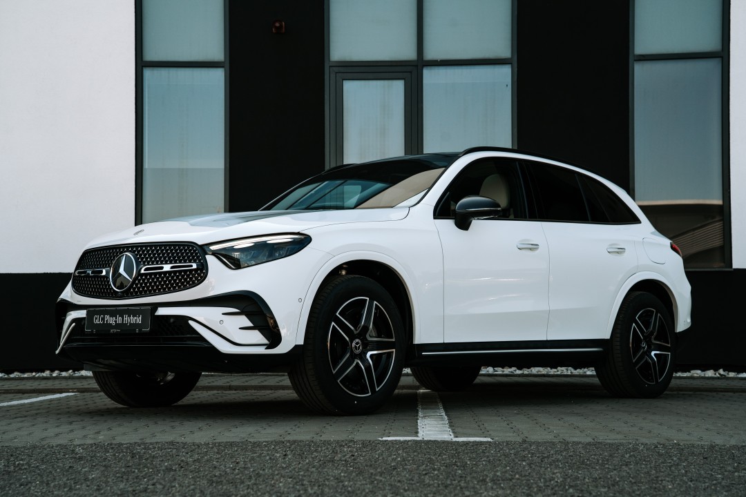 Mercedes-Benz GLC 300 e 4Matic with EQ Hybrid Technology SUV