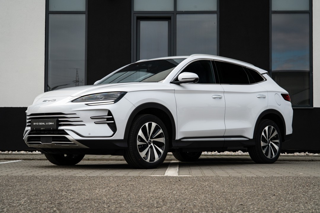 BYD SEAL U DM-i 5 uși Comfort PHEV 160 kW AT