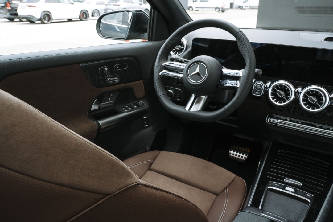 Mercedes-Benz GLA 220 D 4MATIC