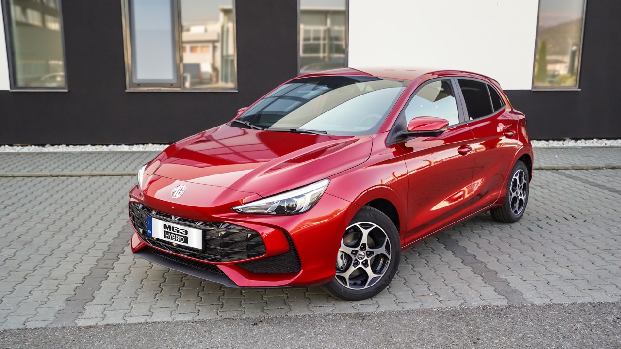 MG3 HEV 5 usi Exclusive 1.5L PFI HEV 194 CP AT