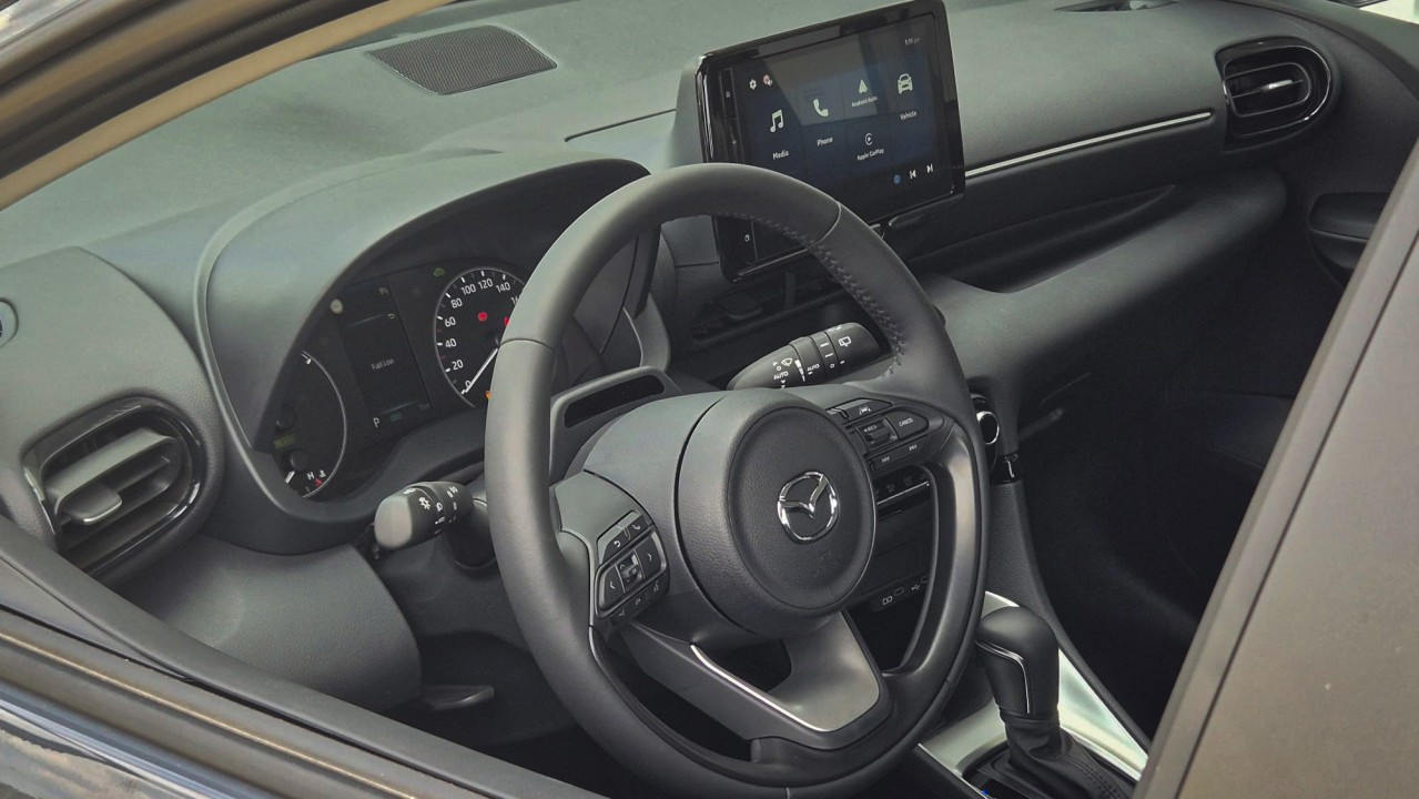 Mazda 2 Hybrid 5 Uși Exclusive-Line 1.5 Hybrid VVT-i 116 CP AT