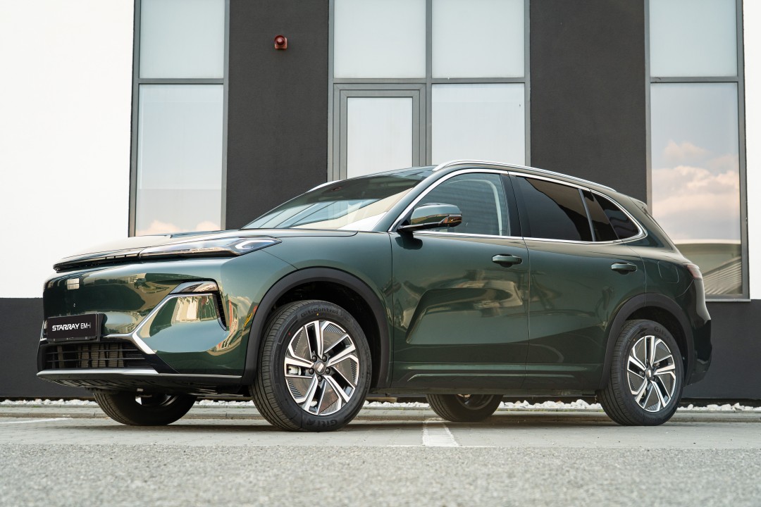 Geely Starray EM-i 5 uși Max 1.5 l PHEV 217 CP AT