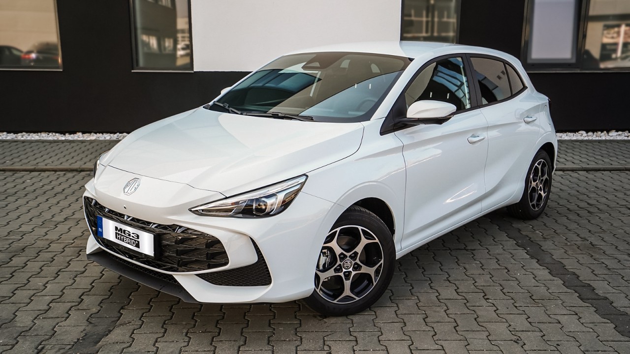 MG3 HEV 5 usi Exclusive 1.5L PFI HEV 194 CP AT