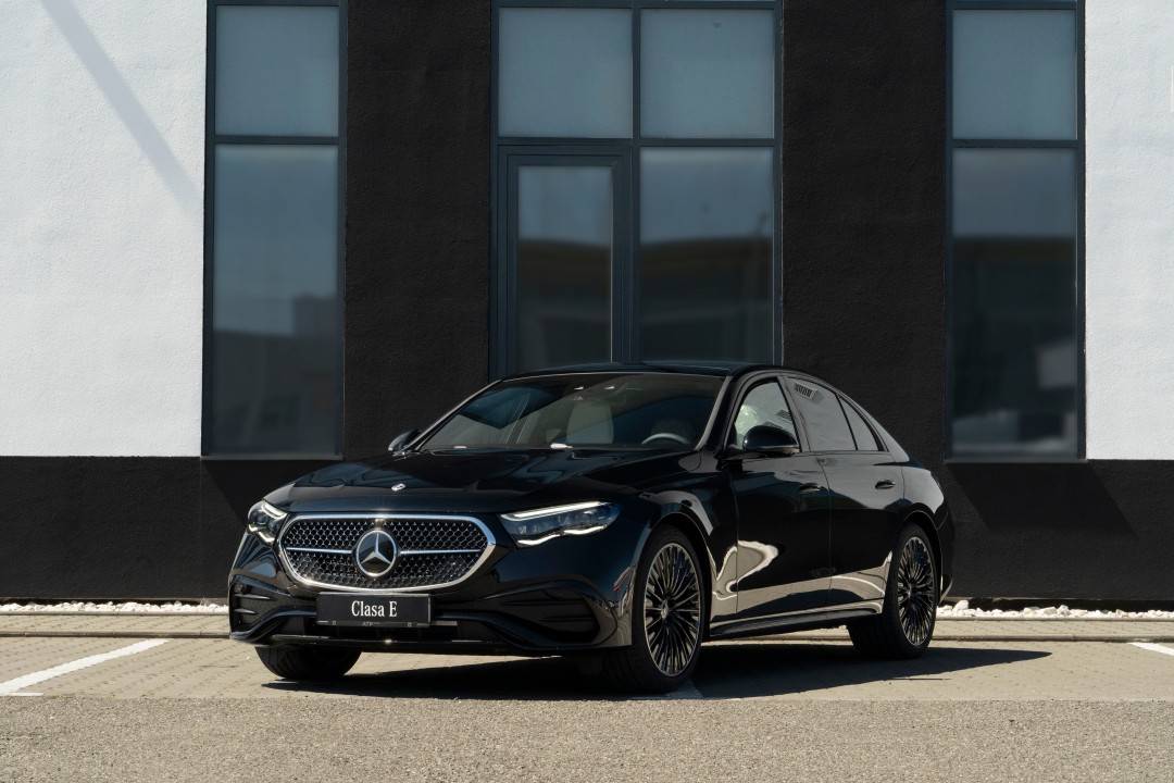Mercedes-Benz E 200 4MATIC Limuzina