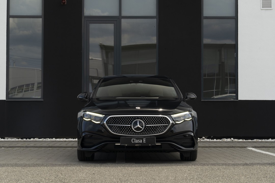 Mercedes-Benz E 220 D 4MATIC Limuzina