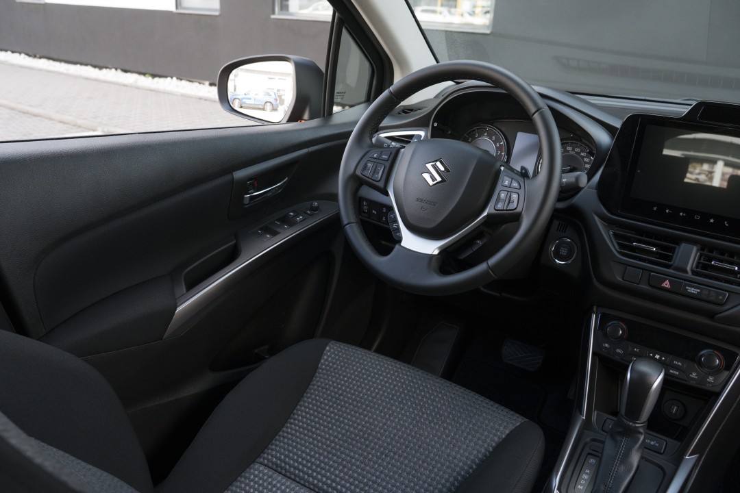 Suzuki S-CROSS Mild 5 Usi Passion 1.4L BOOSTERJET MILD HYBRID 48 110 CP A6 2WD