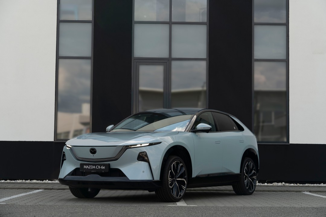 Mazda CX-6e 5WGN Takumi EV 190 KW 258 CP AT RWD