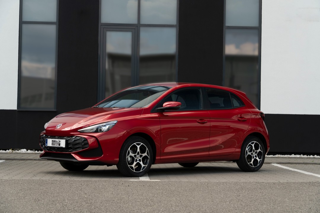 MG3 HEV 5 usi Excite 1.5L PFI HEV 194 CP AT