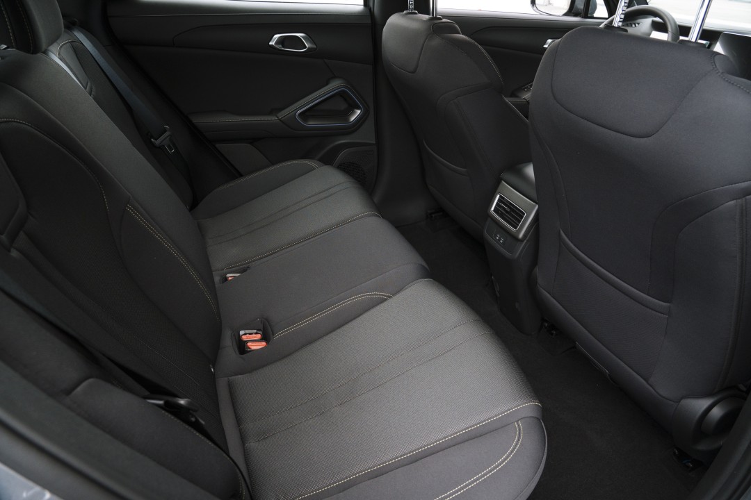 BYD ATTO 2 DM-i 5 Uși Active PHEV 122 KW AT