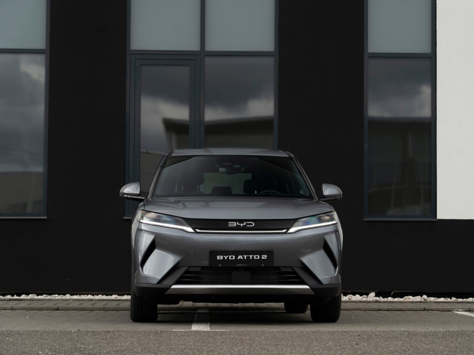 BYD ATTO 2 DM-i 5 Uși Active PHEV 122 KW AT
