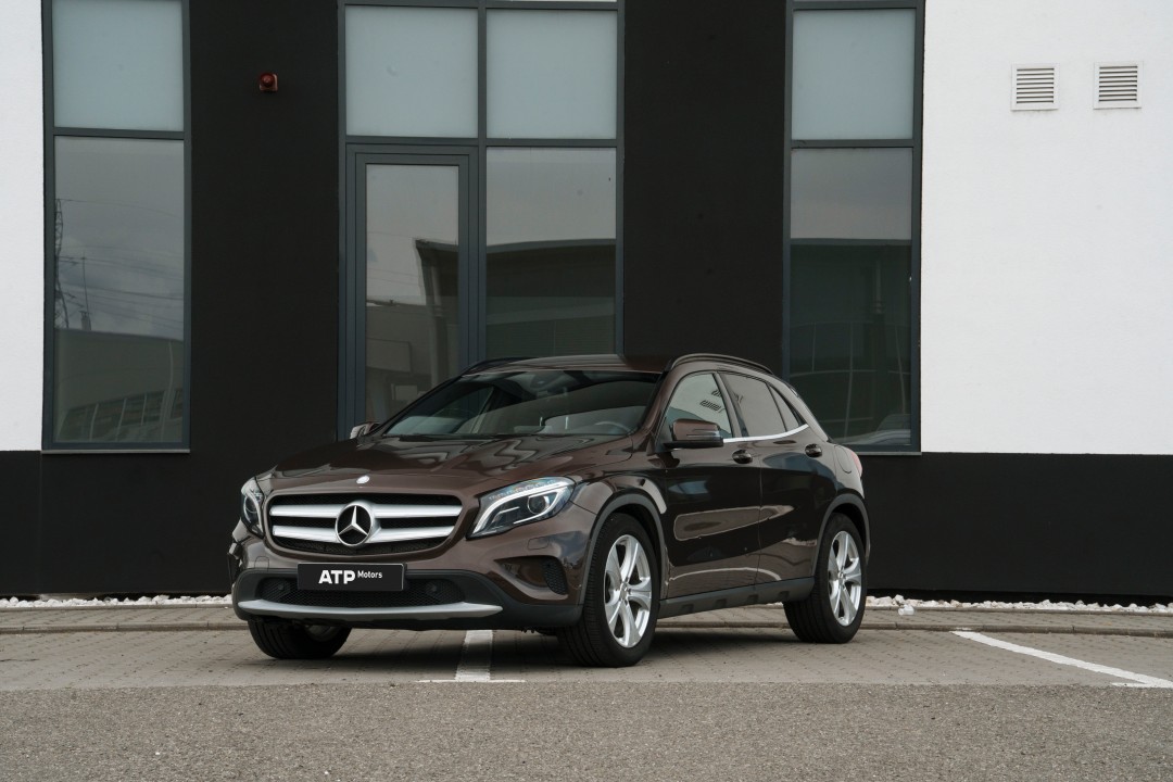 Mercedes-Benz GLA 220 4M