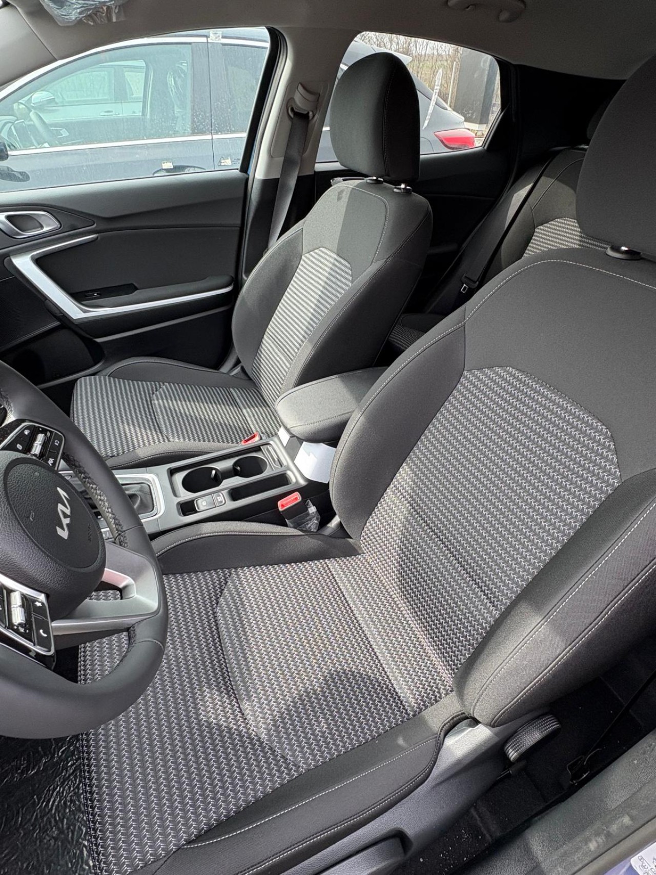 KIA Xceed 2025 — imagine 3