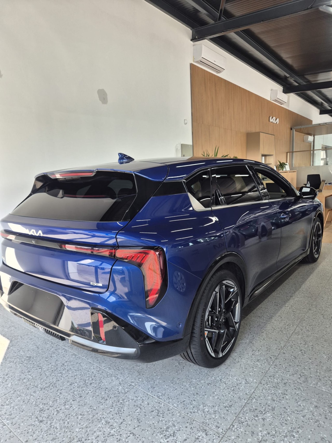 KIA K4 2025 — imagine 3