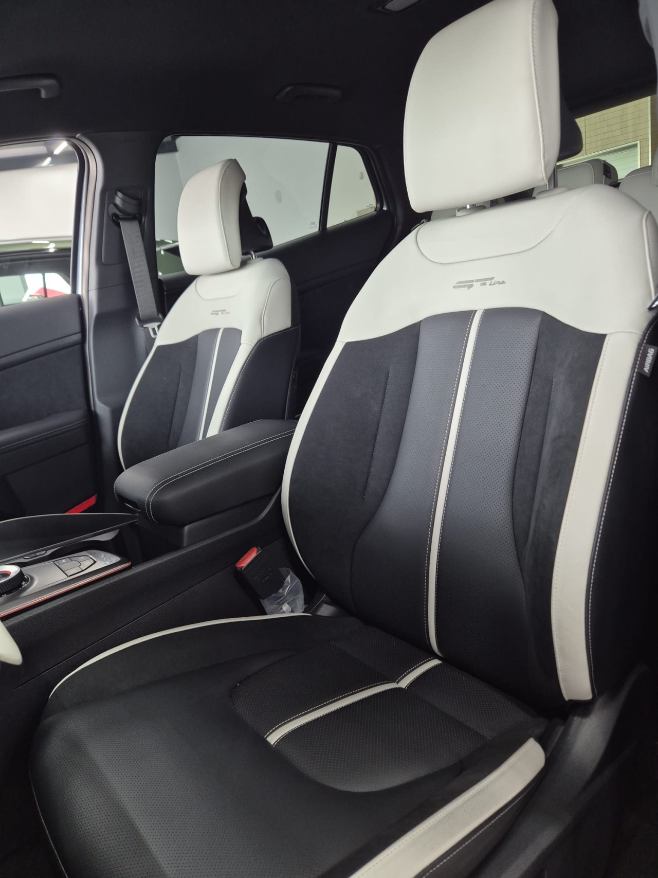 KIA Sportage 2025 — imagine 4
