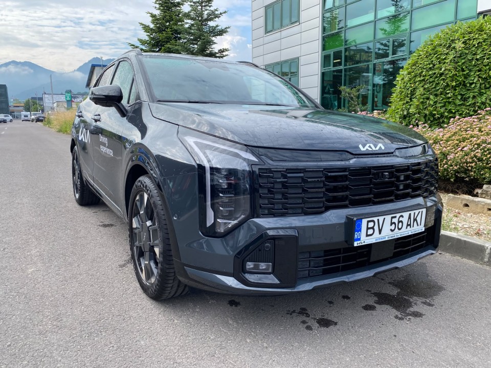 KIA Sportage 2025 — imagine 3