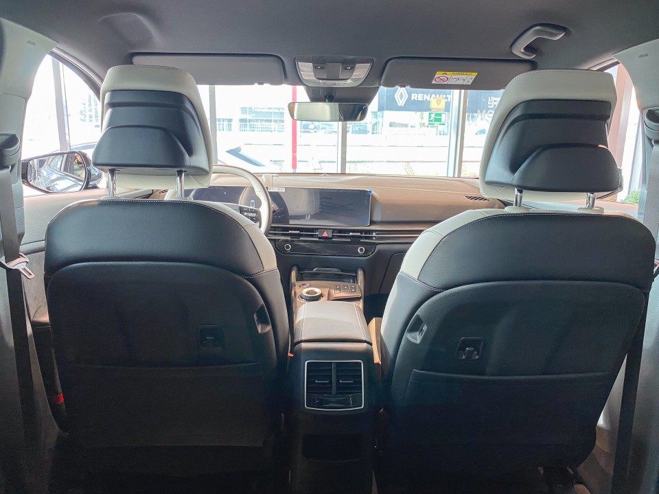 KIA Sportage 2025 — imagine 8