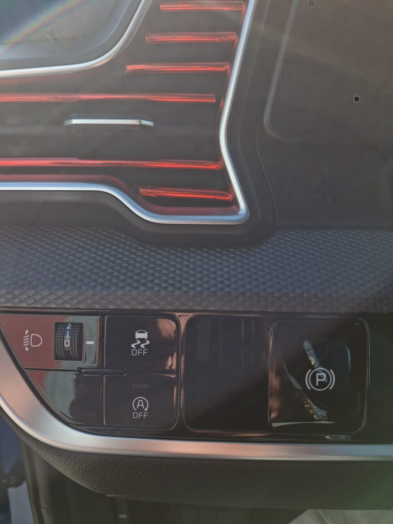 KIA Sportage 2023 — imagine 11