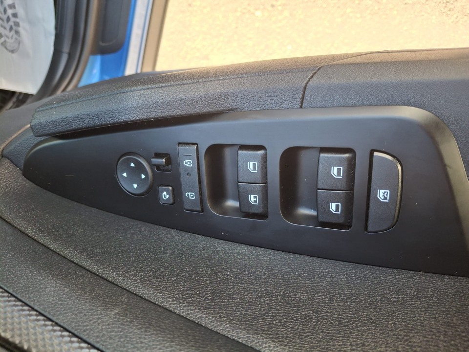 KIA Sportage 2023 — imagine 10