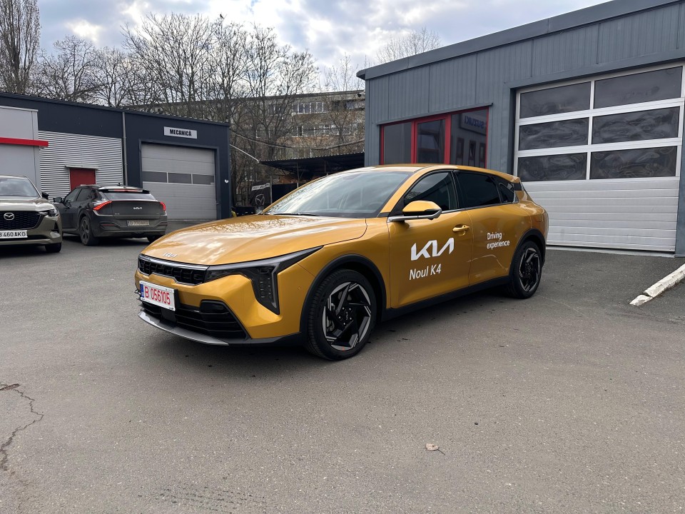 Kia K4