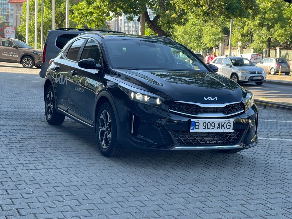 KIA Xceed 2025 — imagine 2