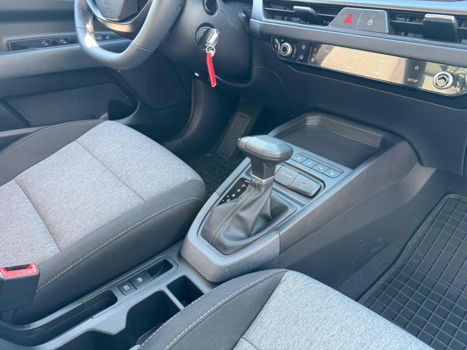 KIA Stonic 2025 — imagine 12