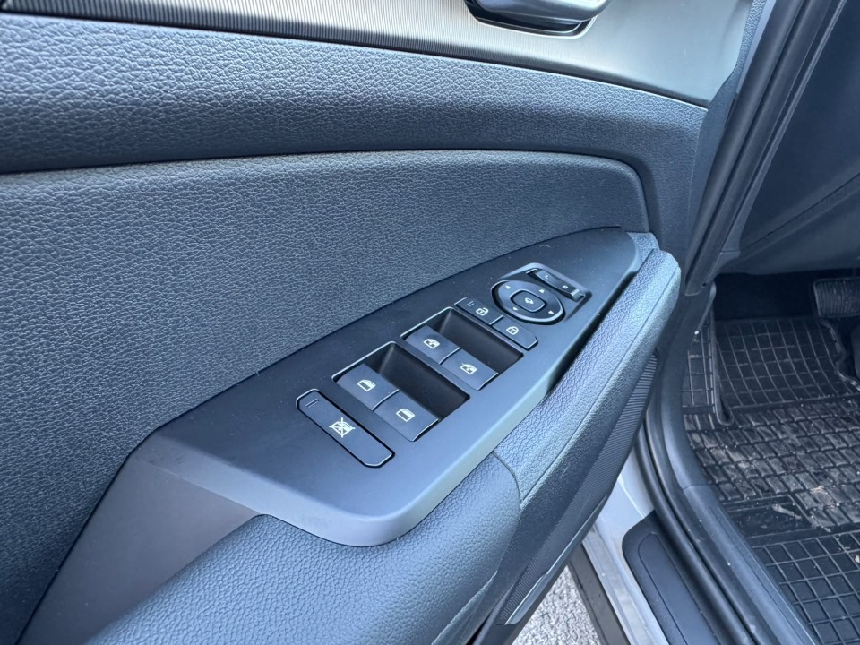 KIA Sportage 2025 — imagine 9
