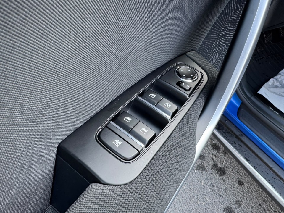 KIA Xceed 2025 — imagine 17