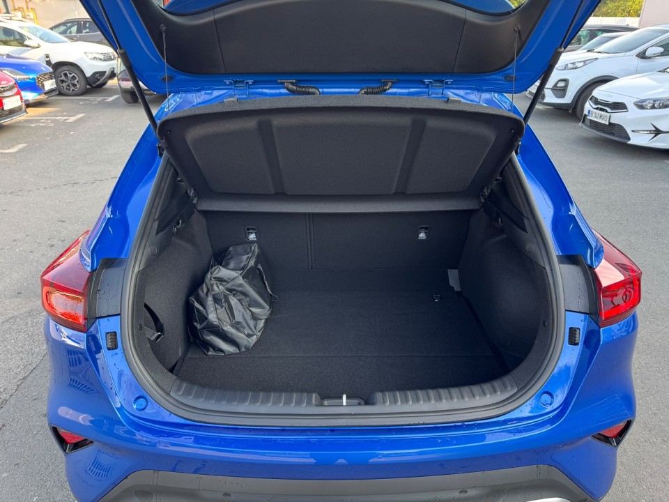 KIA Xceed 2025 — imagine 7