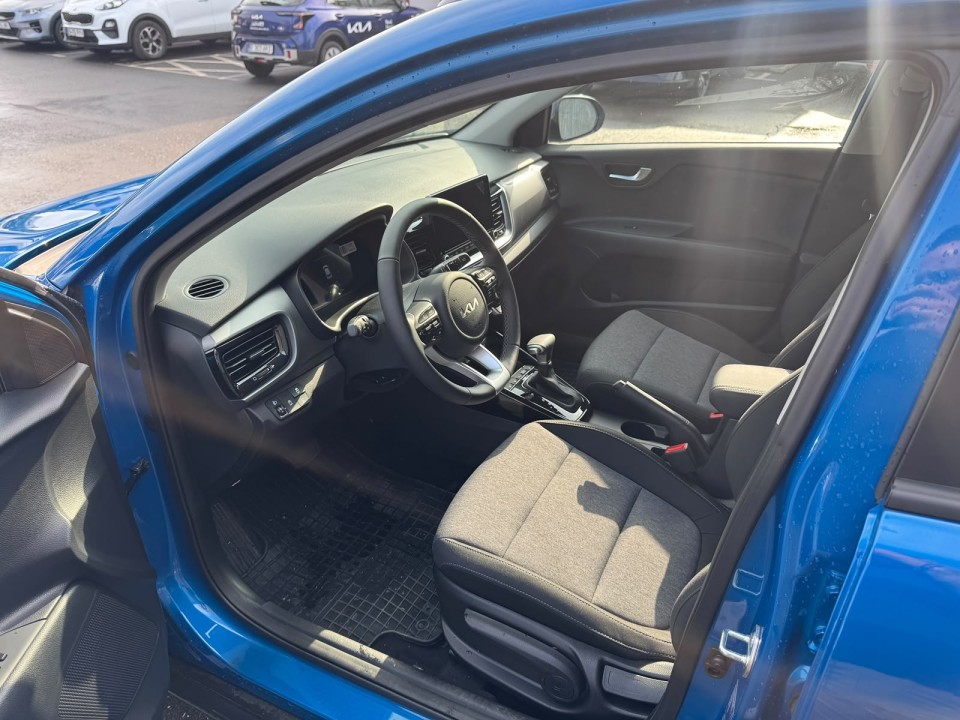 KIA Stonic 2025 — imagine 8