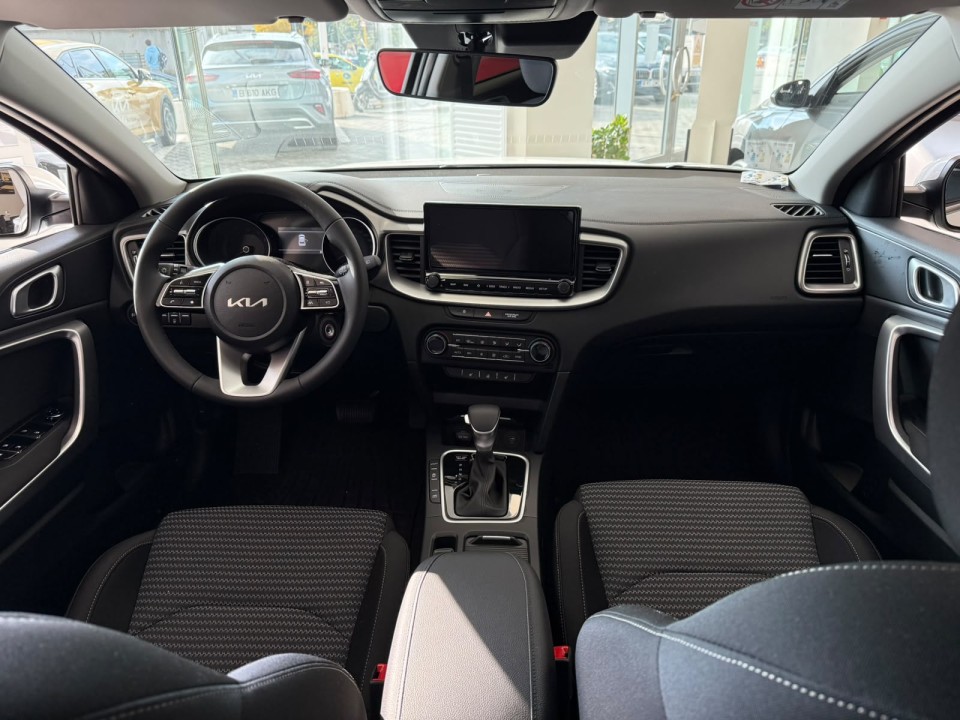 KIA Xceed 2026 — imagine 8