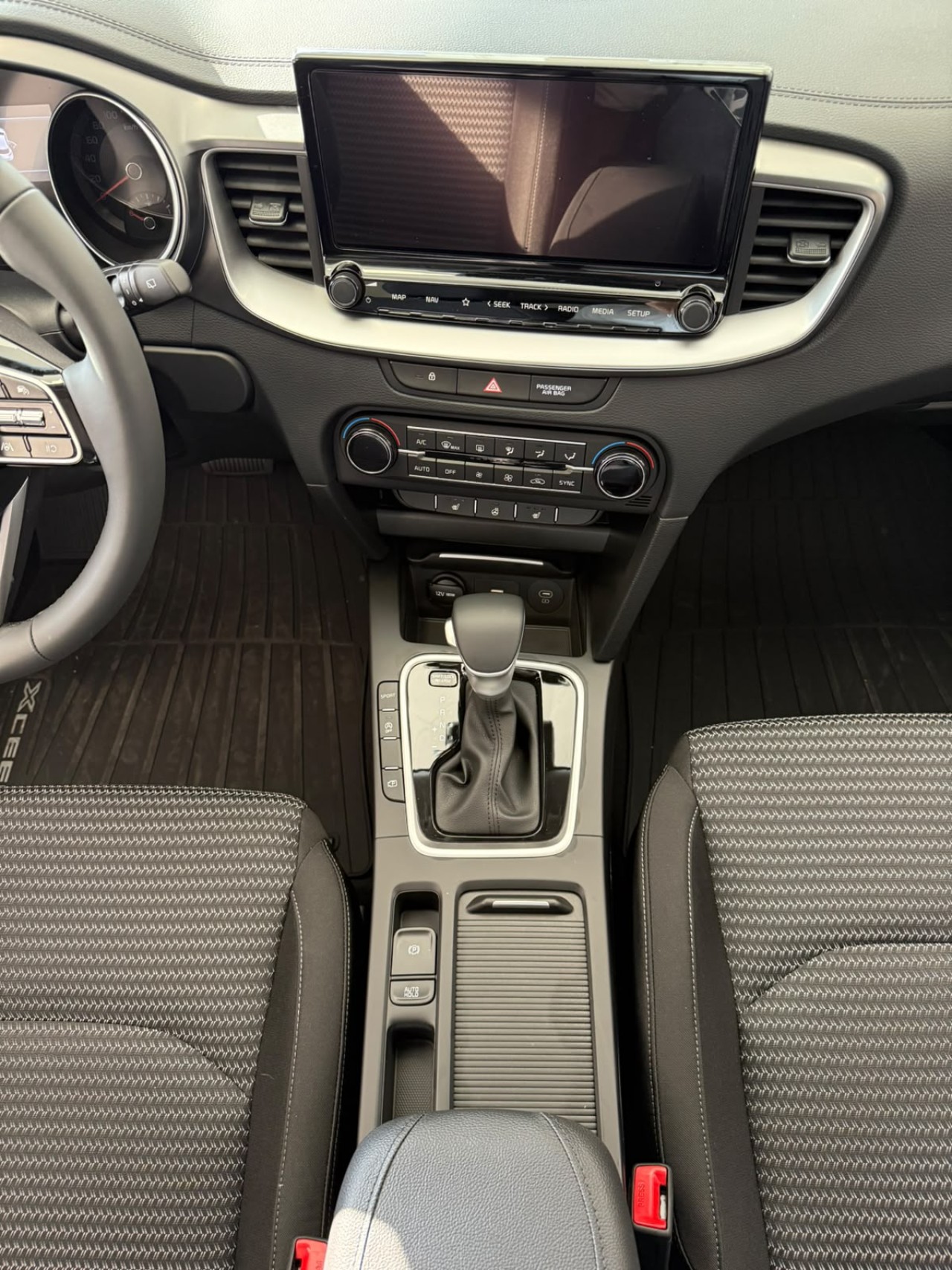 KIA Xceed 2026 — imagine 9