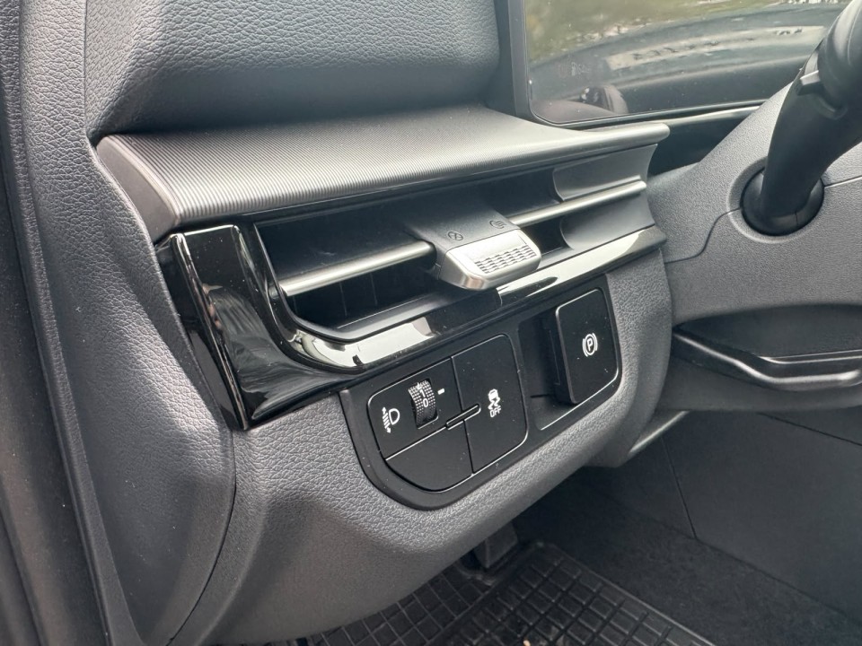 Kia Sportage 2025 benzină, 38.120 € — imagine 9
