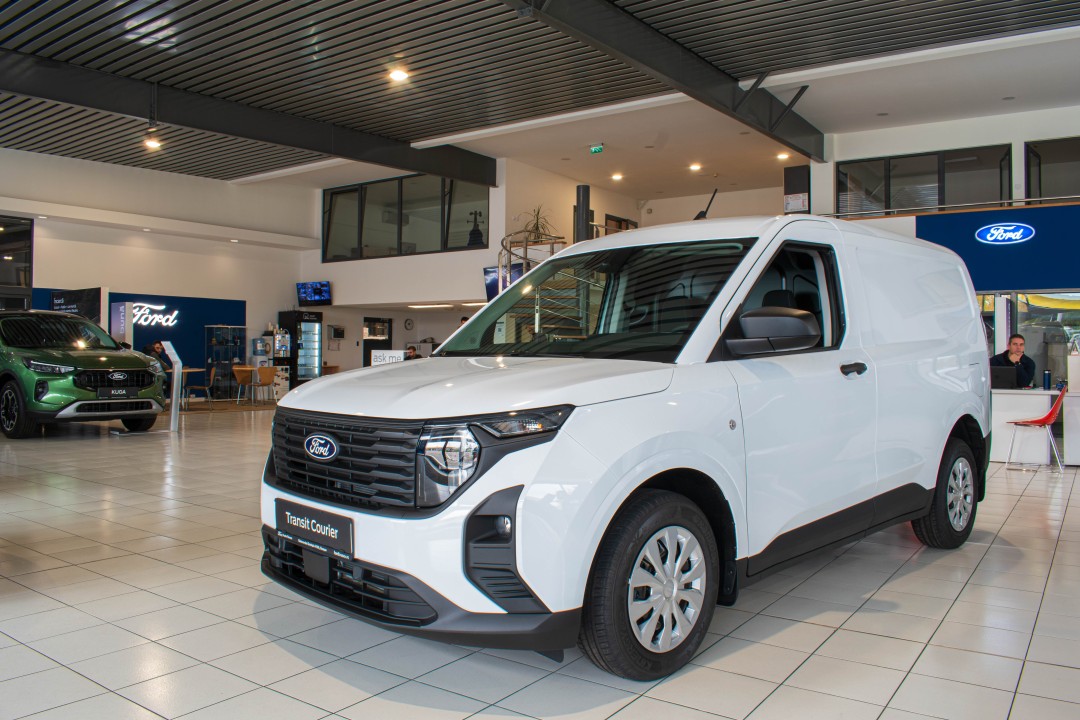 ford noul transit courier van trend 1 5l ecoblue 100 cp m6 fwd 06a4b9e296b594