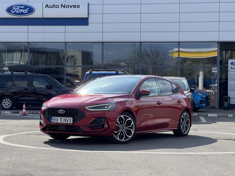 ford focus mca 5 usi st line x 1 0t ecoboost mhev 155 cp a7 169e0ed7167aa3