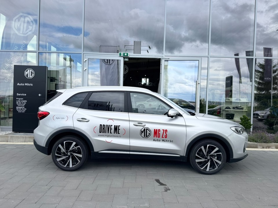 MG ZS HEV