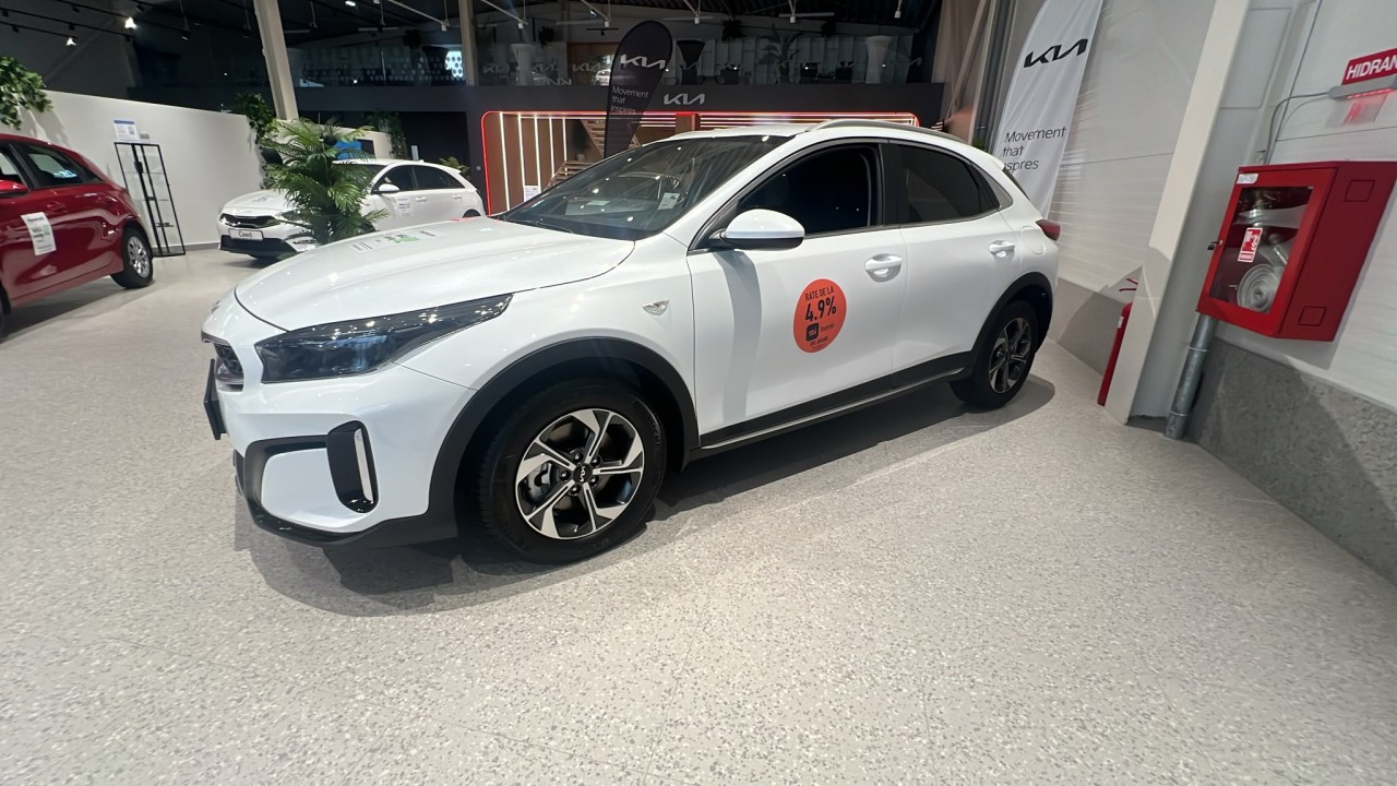 KIA Xceed 2025 — imagine 1