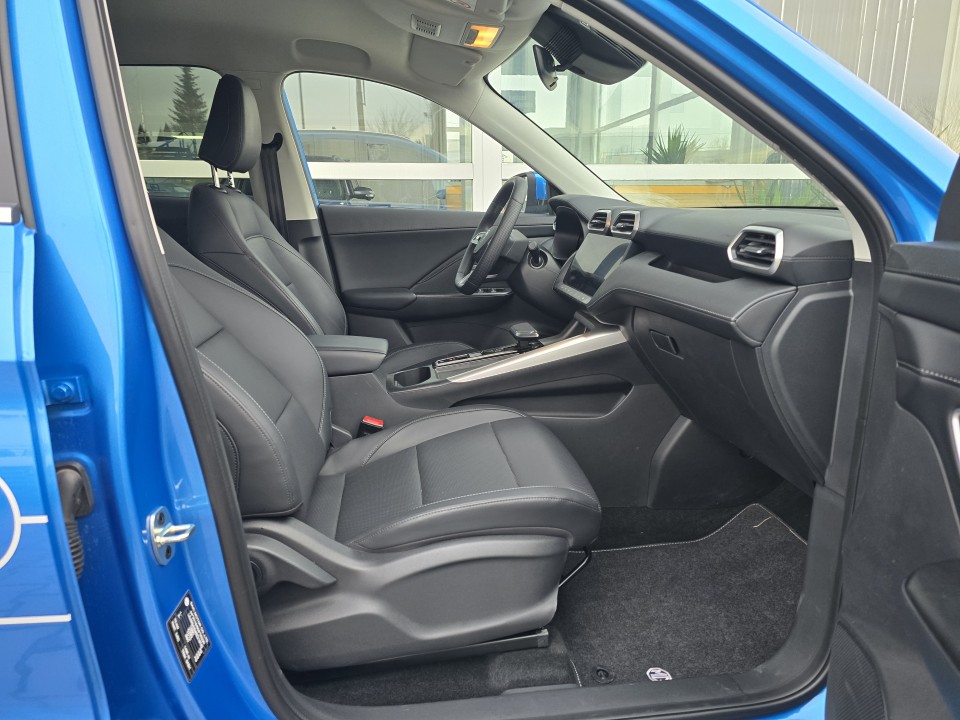 MG ZS 8