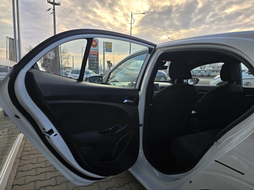 MG MG3 Hybrid+ 12