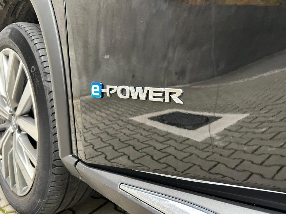 Nissan X-Trail Hibrid Tekna