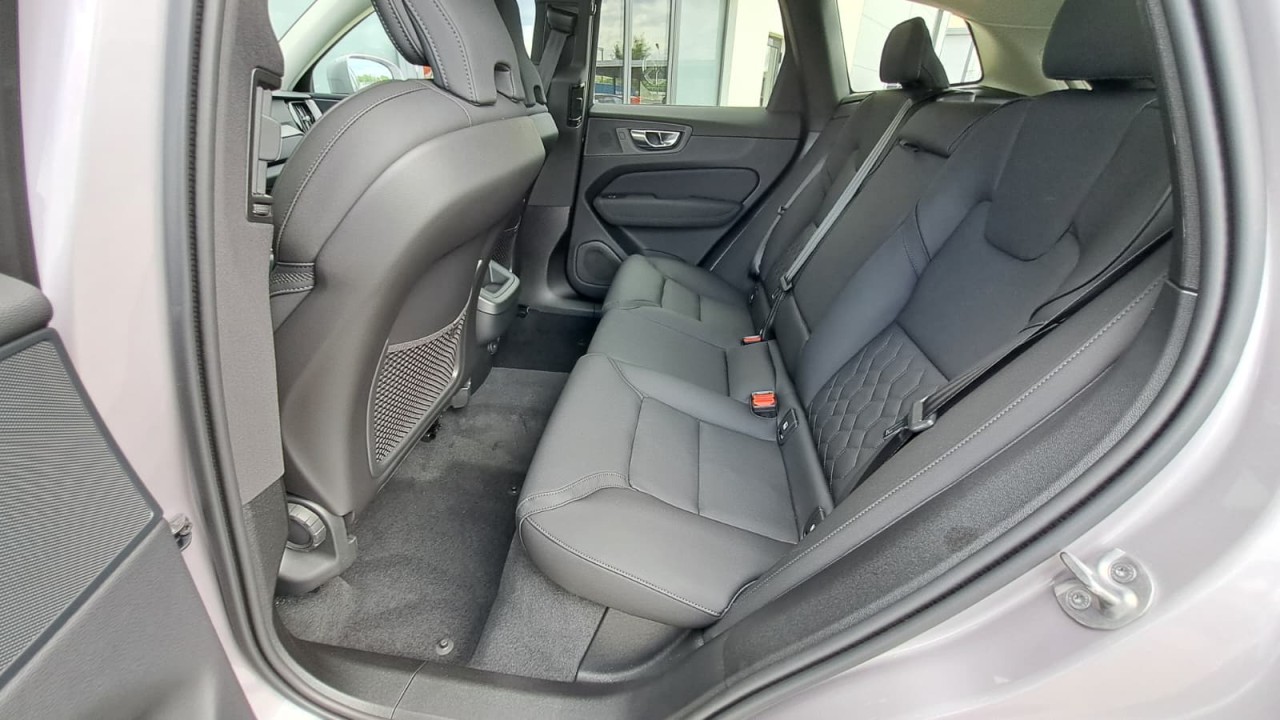 Volvo XC 60 XC60 Core B5 (P) AT8 AWD