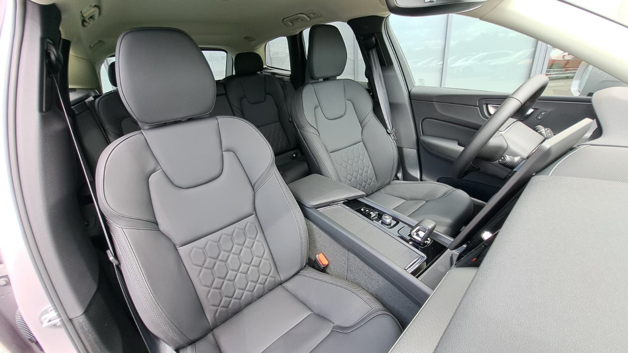 Volvo XC 60 XC60 Core B5 (P) AT8 AWD