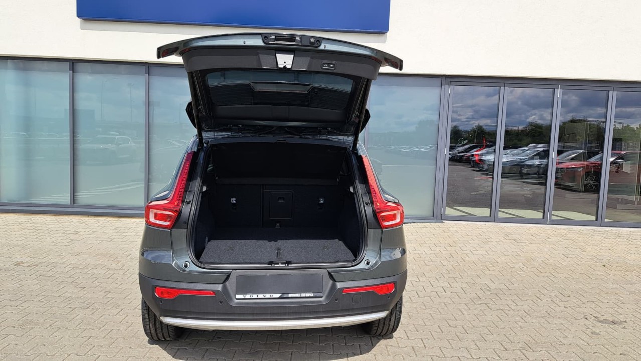 Volvo XC 40 XC40 Core B3 (P) AT7 FWD